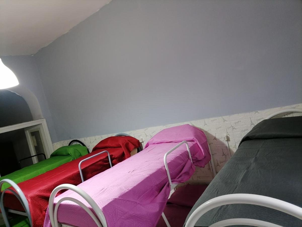 Hostal Sahary Nápoles